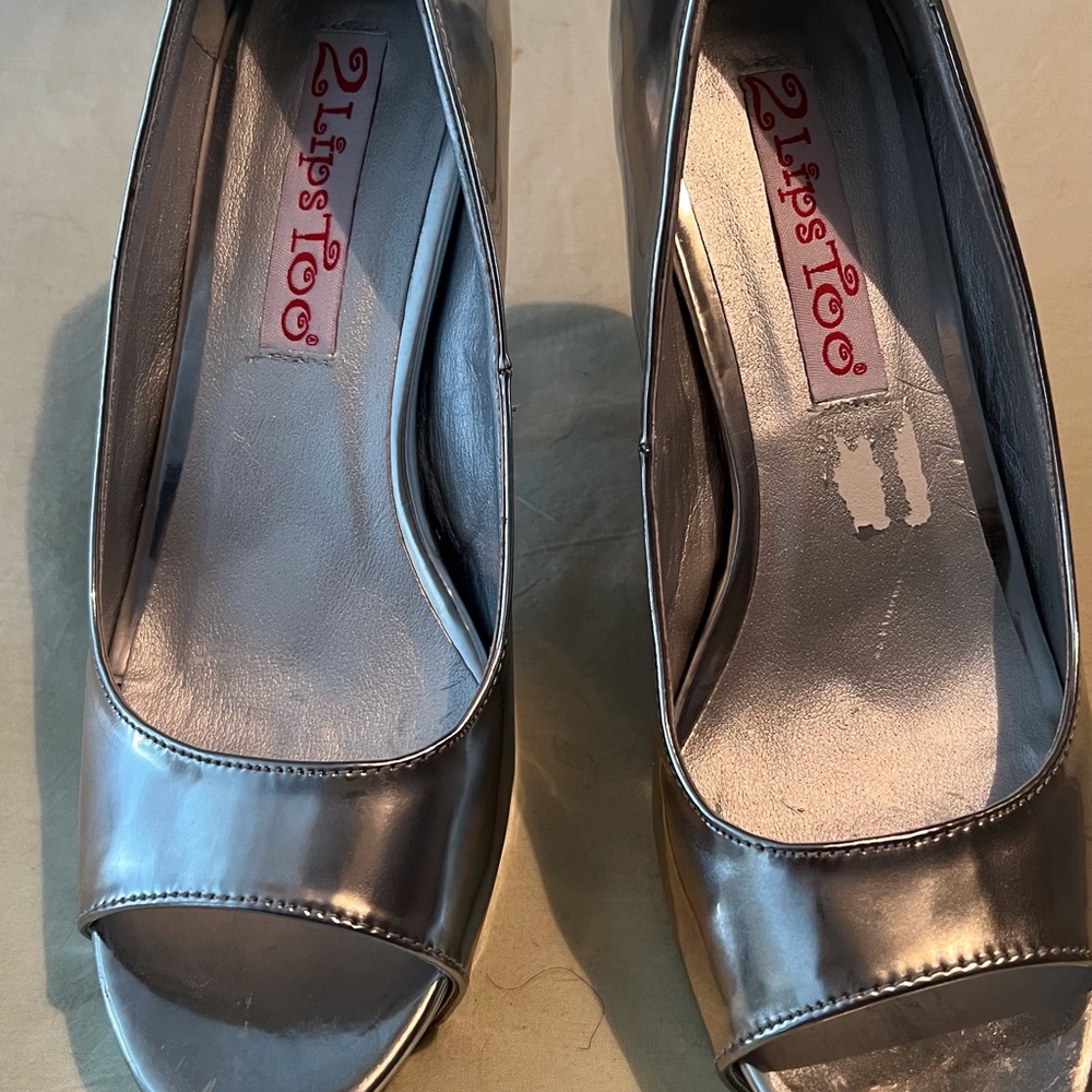 Too Lips too high heel shoes